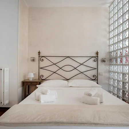 דירה Guesthost - Bright Balcony Flat In בארי
