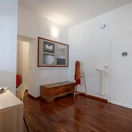 דירה Guesthost - Bright Balcony Flat In *